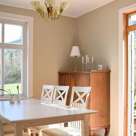 3 Bedroom Cozy In Holiday home *